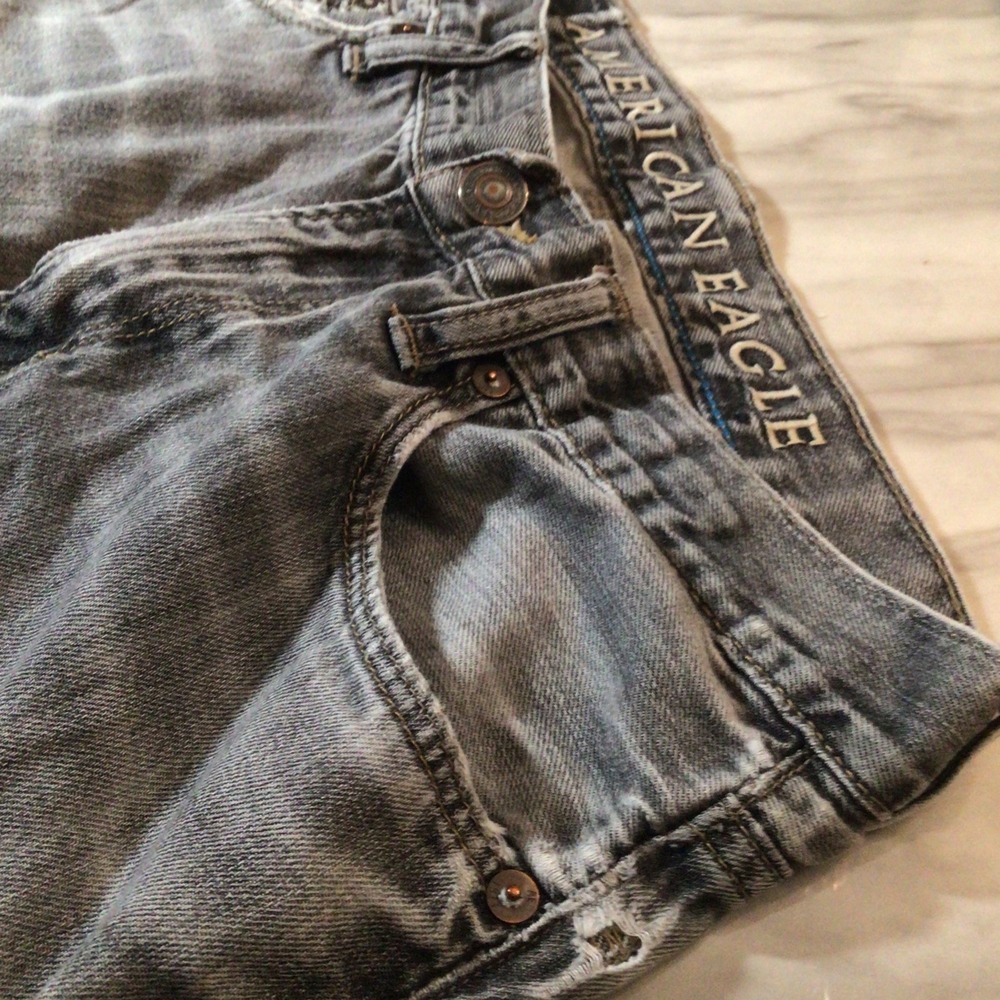 Men's American Eagle Outfitters Slim Straight Jeans 30x32 Grey Wash Frayed Hems - Picture 12 of 13